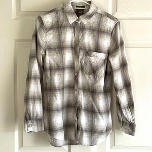Eddie Bauer Classic Fit Lightweight Flannel